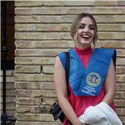 Doy clases particulares de Lengua pero también puedo explicarles cómo organizarse, técnicas de estudio, inglés, historia…